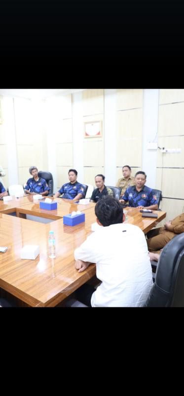Disparpora kota serang menghadiri rapat bersama Perbakin, Wali Kota dan Wakil Wali Kota Serang guna mendukung pengembangan olahraga menembak di Kota Serang