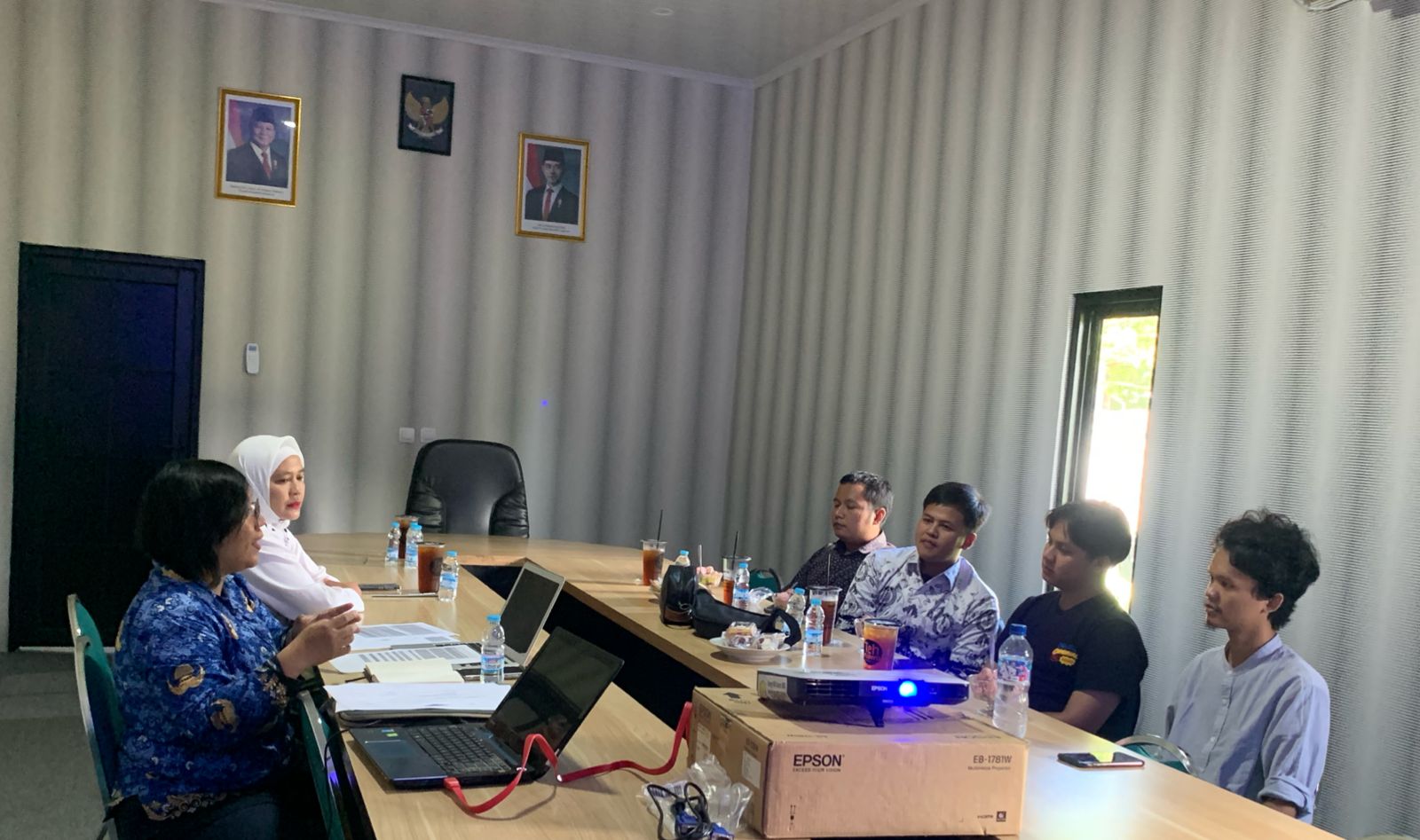 KUNJUNGAN ALUMNI PEMUDA PELOPOR KOTA SERANG DI RUANG RAPAT DISPARPORA KOTA SERANG